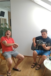 Black summer s humorjem v glasbi že 30 let