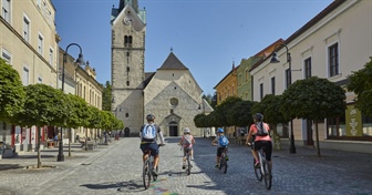 Kakšna je zasedenost turističnih kapacitet v Slovenj Gradcu?