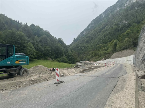 Kmalu popolno zaprtje ceste Črna-Mežica