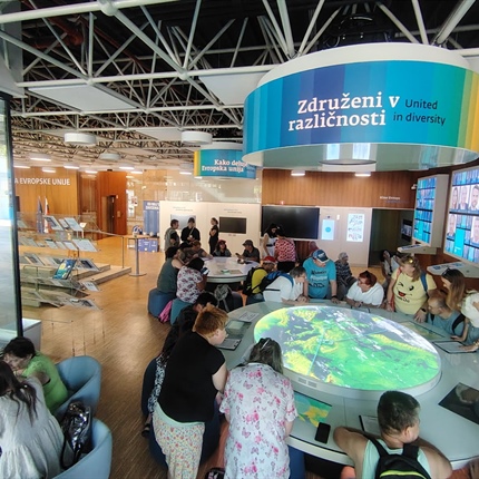 Mednarodni projekti Zavoda RISA: za dostopnost, vključevanje in človekove pravice
