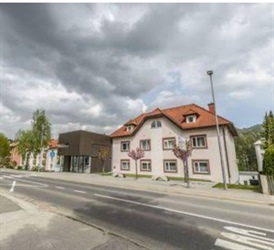 Mežiška zdravstvena postaja brez stalnih zdravnikov, a oskrba ni ogrožena