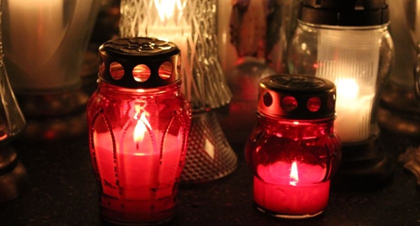 Dan spomina na mrtve je v Sloveniji državni praznik