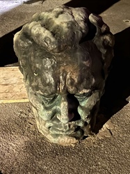 Obglavili Titov spomenik v Velenju