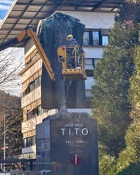 Pravkar začeli z obnovo Titovega spomenika