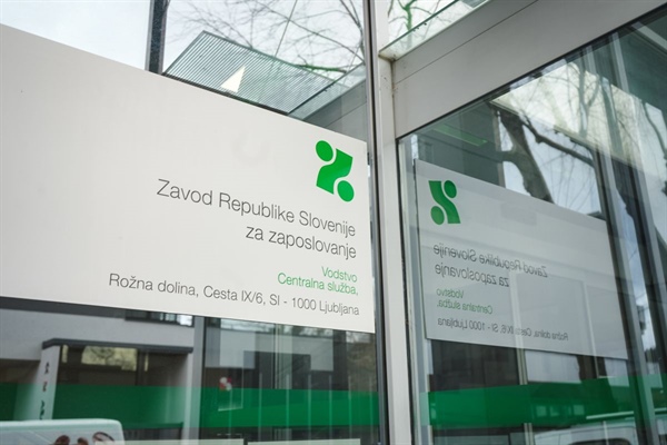 Prvega januarja višje nadomestilo za brezposelnost