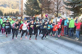Tekači se bodo danes že 32. podali okoli Javornika