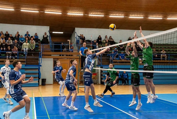 Ravenski odbojkarji po četrt stoletja spet na mednarodnem odru