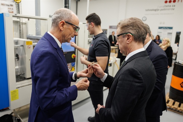 Fakulteta za tehnologijo polimerov pred priključitvijo Univerzi na Primorskem