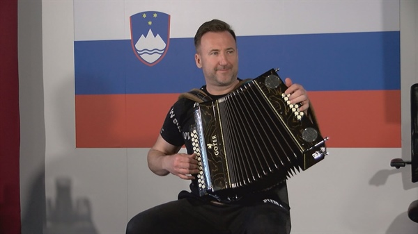 V Velenju bo (vsaj) 5283 harmonikarjev podiralo svetovni rekord