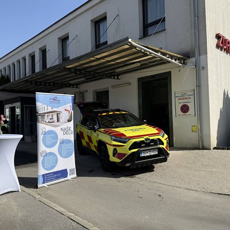 Novo vozilo dežurnega zdravnika za hitrejšo pomoč v Mežiški dolini