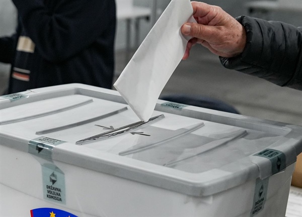 Pred jutrišnjimi volitvami je začel veljati volilni molk