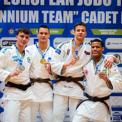 Izjemen mesec koroških judoistov z Zdravljico kronal Aleks Krivec