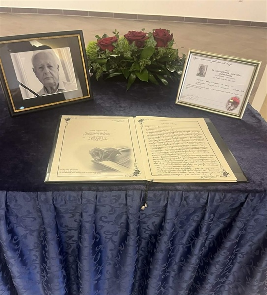 Na Prevaljah odprli žalno knjigo ob slovesu dr. Ivana Rebernika