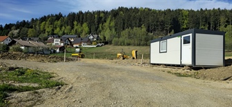 Mislinja gradi: vrstne hiše, novi bloki, vrtec, dom za starejše ...