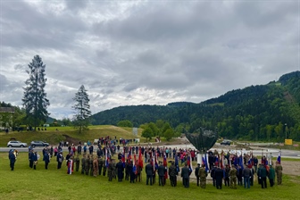 Tone Partljič : " Včasih me teži misel, da se med nami Slovenci druga svetovna vojna še ni končala"!