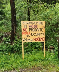 Civilna iniciativa zahteva ustavitev postopkov za vetrno elektrarno Ojstrica