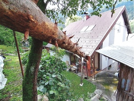 Začela se je sanacija nevarne Brežine v Breznu