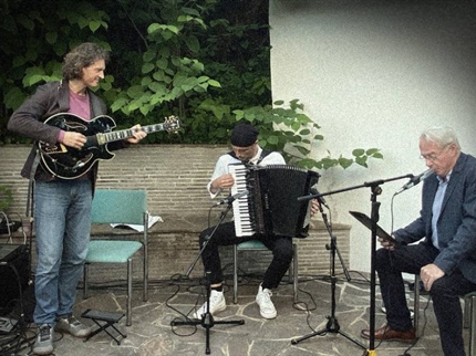 Med usodo in hrepenenjem