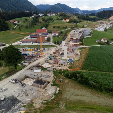 Tasič: Premiki na 3. razvojni osi so vidni, a prepočasni