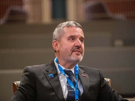Minister Tone Kajzer bo tuje diplomate septembra gostil na Koroškem