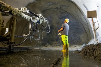 Predor Vodriž: Desna cev izkopana, leva na 400 metrih