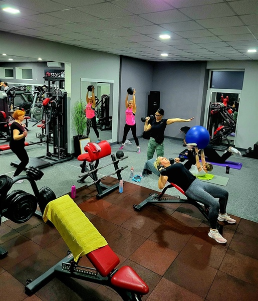 Ob dnevu slovenskega športa: v fitnesih danes trenirajo vse generacije