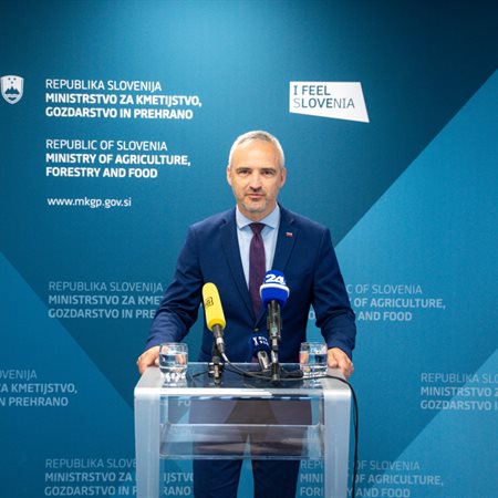 Koroški kmetje gostijo ministra Janeza Ciglerja Kralja