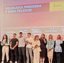 Ravenčanka Iza Erjavec odigrala eno od vlog v trilerju Male pare