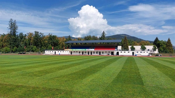 Obnova ravenskega mestnega stadiona se zamika