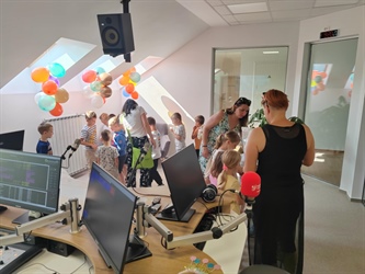 Koroški radio praznuje 63 let ... tudi z najmlajšimi poslušalci