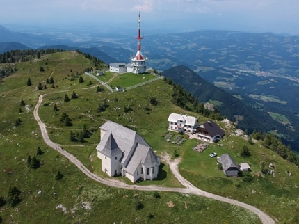 Vrata bo odprla najbolj nenavadna knjižnica v državi