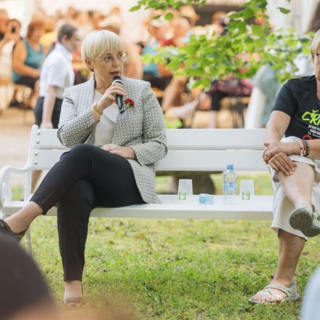 "Naš cilj mora biti jasen: družba, v kateri nihče ni sam"