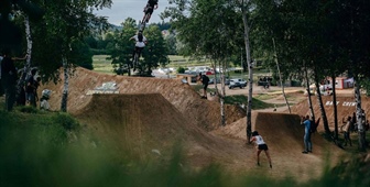 Flat Out Days na Kopah: v akciji najboljši gorski freeride kolesarji, celo iz Amerike