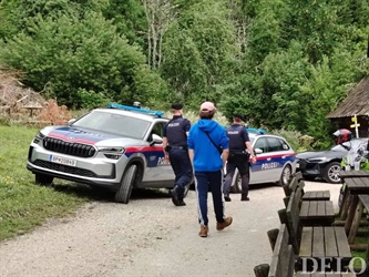 Zamejski odvetnik ovadil avstrijsko policijo