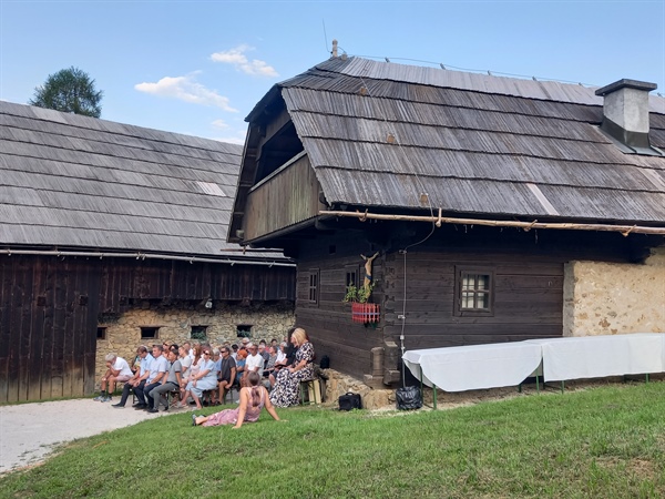 Prežihov Voranc: Kako je njegova družina oblikovala enega nejvečjih slovenskih pisateljev?