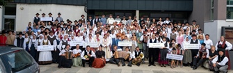 V Črni na Koroškem navdušilo več kot 200 folkloristov