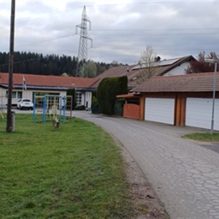V Šmiklavžu ni več šole! Če bodo treba, se bo spremenila v vrtec