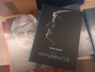 Kolarjeva nova knjiga "komunikacij": Poklon koroški ustvarjalnosti
