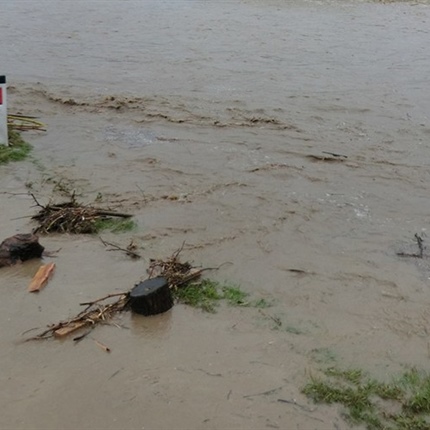 Sum storitve 'popoplavnega' kaznivega dejanja zlorabe uradnega položaja na eni od koroških občin