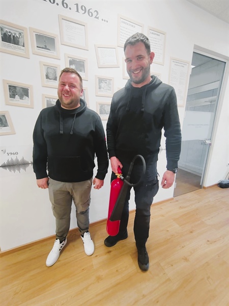 DAN ODPRTIH VRAT PGD SLOVENJ GRADEC: Brezplačen pregled gasilnega aparata