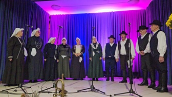 Na Legnu srečanje ljudskih pevcev in godcev