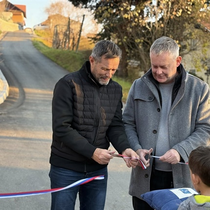 Sanacija plazu in ceste v slovengraški mestni četrti Legen