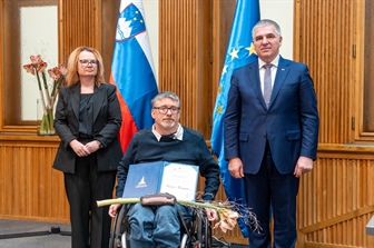 Stojan Rozman prejel plaketo za izjemen prispevek v invalidskem varstvu