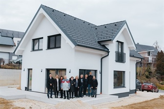 Družina Fužir po dveh letih končno v novem domu