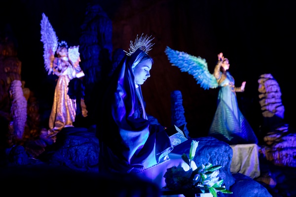 Tudi letos božična zgodba pod zemljo