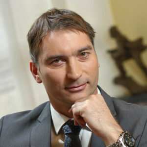 Iztok Mori z današnjim dnem začenja kariero v Bruslju