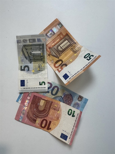 Na Koroškem plače pod slovenskim povprečjem, najvišje na Ravnah in v Slovenj Gradcu