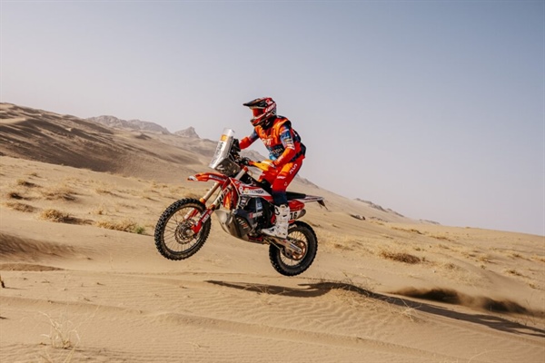 Odrska farsa v Savdski Arabiji – Toni Mulec brez himne po zmagi