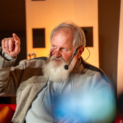 Zdravilna moč smeha in izjemno slaba vibracija šimfanja