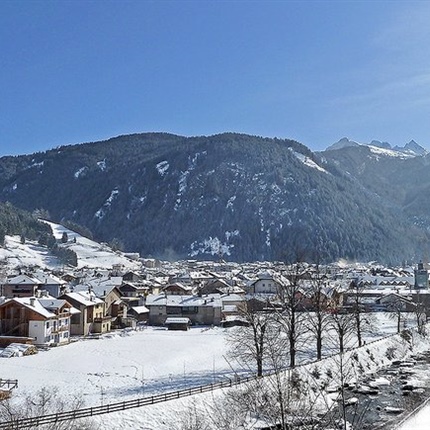 Če boste rabili pomoč ob potovanju na ZOI 2026, je na voljo 24 ur